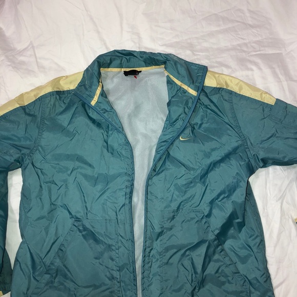 Vintage Nike windbreaker - Picture 4 of 5